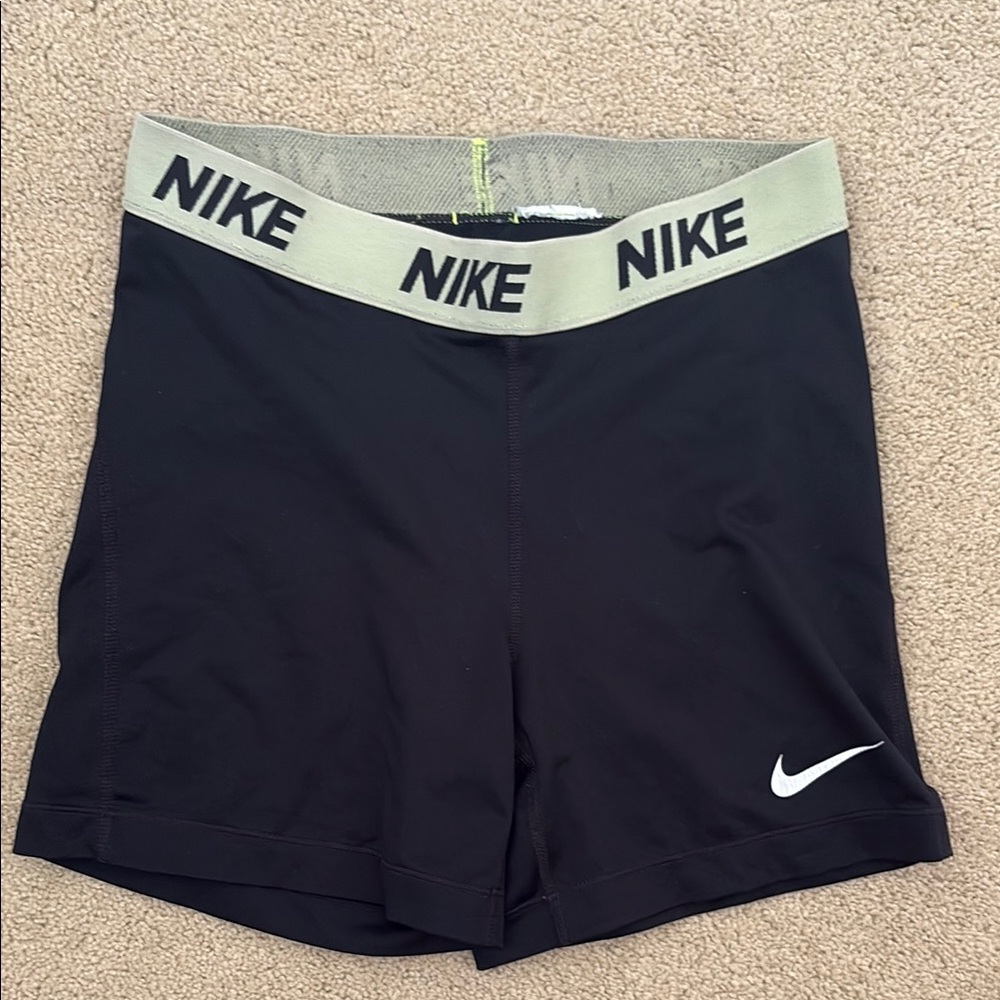 Nike Pro Black 5”